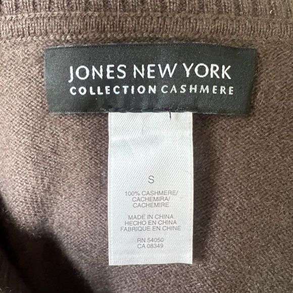 Jones New York Brown %100 Cashmere Sweater - Picture 4 of 4
